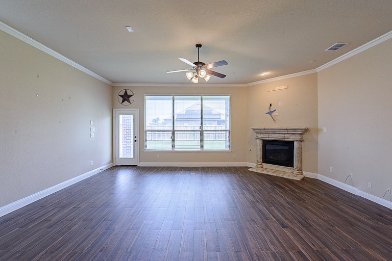Photo 5 of 27 - 605 Haven Dr, Anna, TX 75409