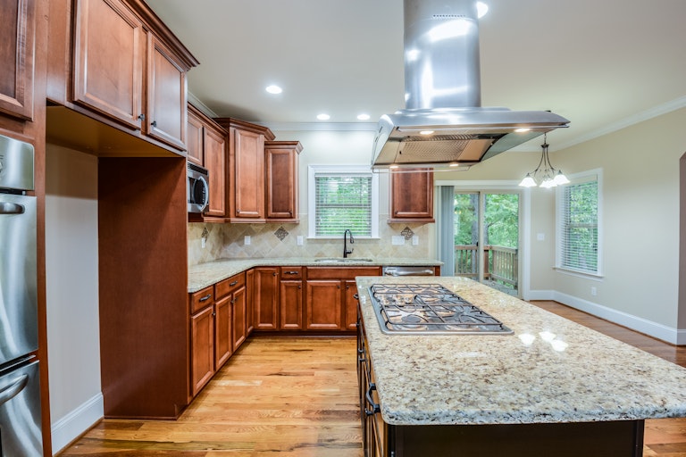 Photo 5 of 17 - 203 McKnitt Pl, Garner, NC 27529