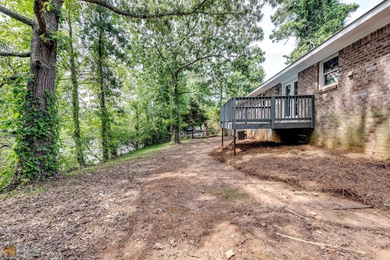 Photo 24 of 24 - 2920 NW Landmark Dr, Conyers, GA 30094