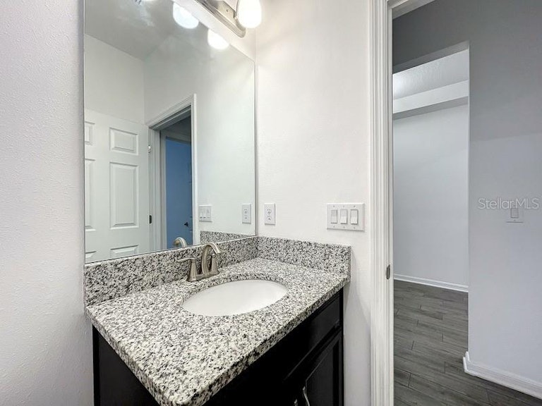 Photo 32 of 37 - 10639 Cardera Dr, Riverview, FL 33578