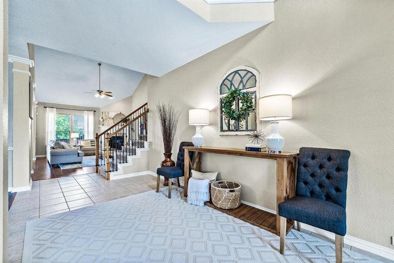 Photo 11 of 36 - 4311 Oak Bluff Ln, Sachse, TX 75048