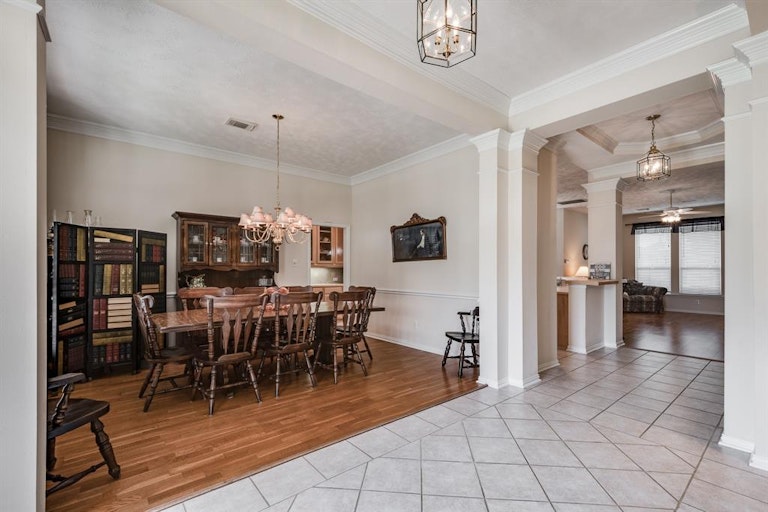 Photo 13 of 50 - 13215 Windy Oaks St, Beach City, TX 77523