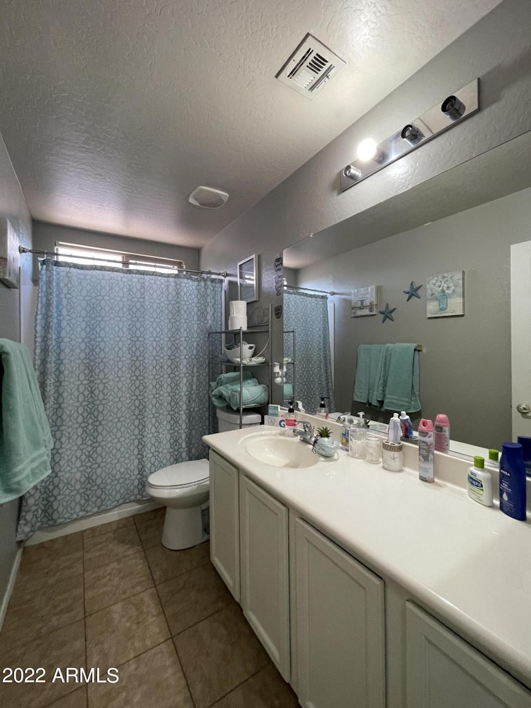 Photo 10 of 25 - 1598 S 220th Dr, Buckeye, AZ 85326
