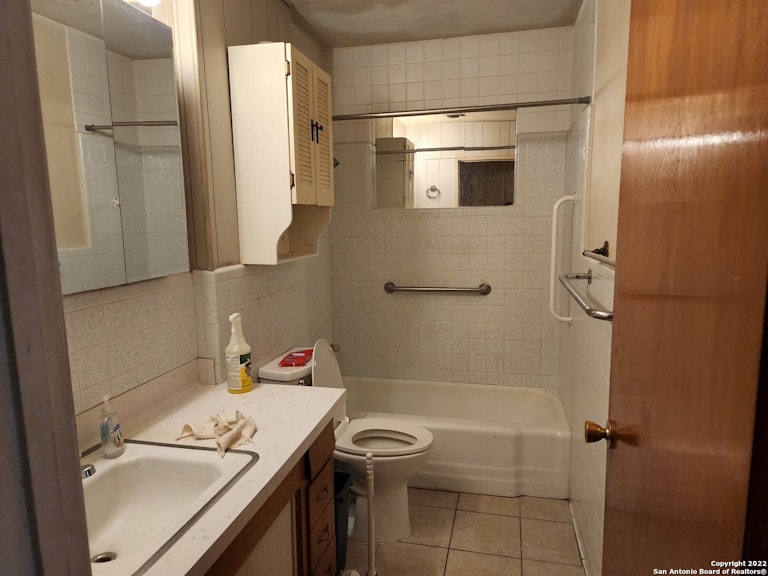 Photo 15 of 16 - 6538 Buena Vista St, San Antonio, TX 78237
