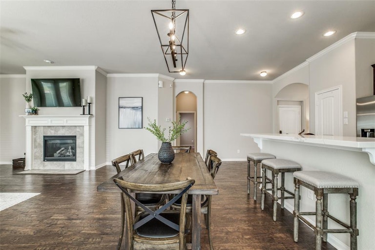 Photo 13 of 34 - 9315 Mystic Falls Ln, Humble, TX 77396