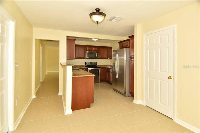 Photo 5 of 22 - 1608 Carroll St, Clearwater, FL 33755