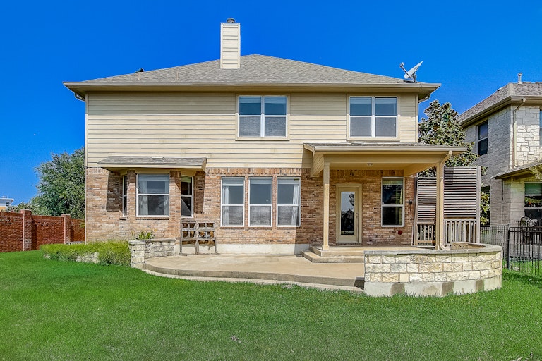 Photo 16 of 63 - 4185 Engadina Pass, Round Rock, TX 78665