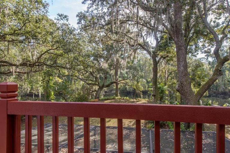 Photo 15 of 25 - 6943 Rivergate Ave, Temple Terrace, FL 33637