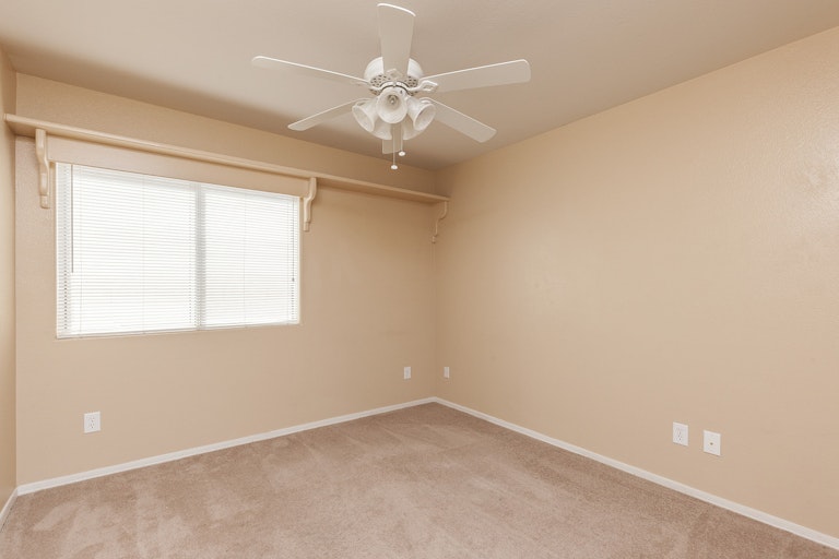 Photo 10 of 25 - 8627 W Pershing Ave, Peoria, AZ 85381