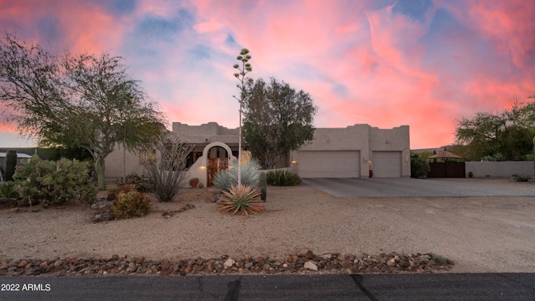 Photo 33 of 55 - 39007 N 3rd St, Phoenix, AZ 85086