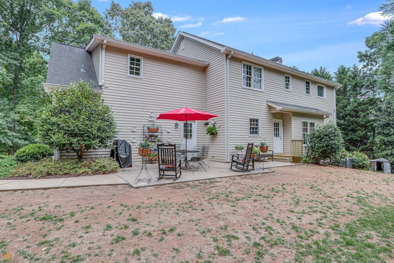 Photo 2 of 70 - 3723 Hardy Rd, Gainesville, GA 30506