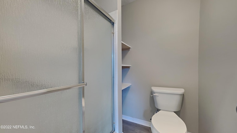 Photo 10 of 21 - 8038 Cayuga Trl S, Jacksonville, FL 32244