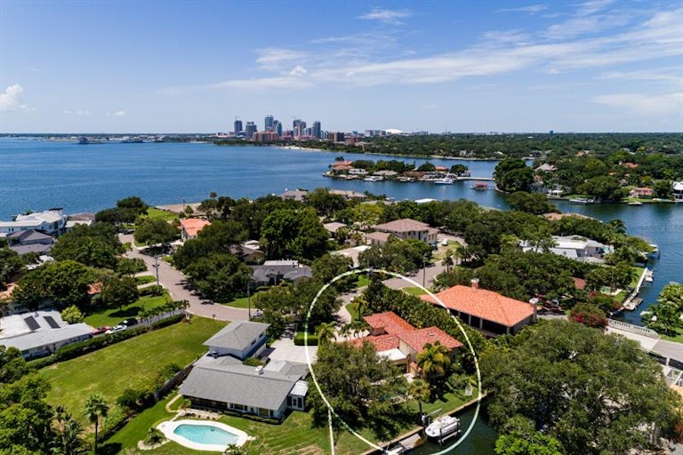 Photo 47 of 60 - 145 Bay Point Dr NE, Saint Petersburg, FL 33704