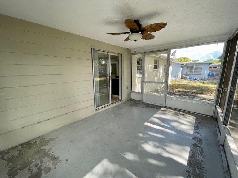 Photo 11 of 24 - 9020 Rainbow Ln, Port Richey, FL 34668