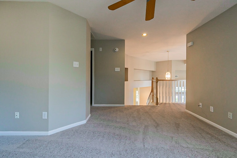 Photo 25 of 32 - 1603 Berkoff Dr, Sugar Land, TX 77479