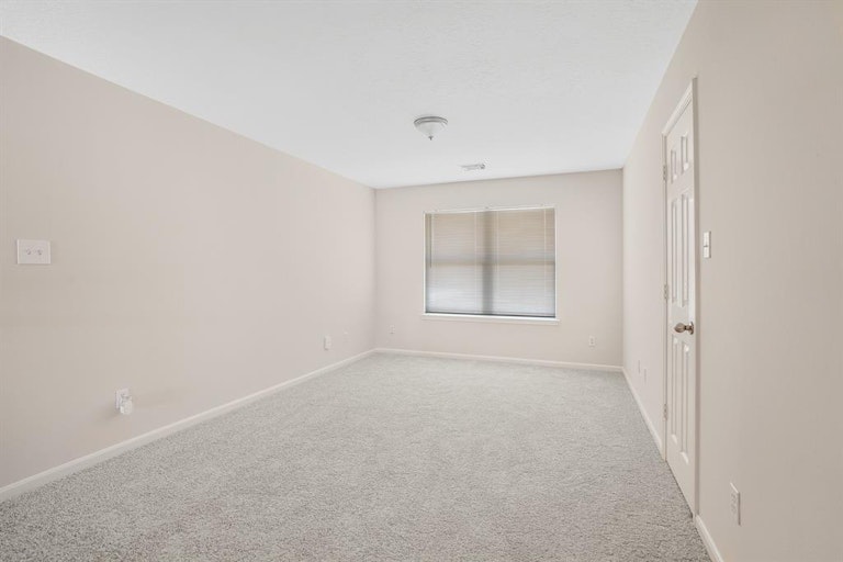 Photo 25 of 42 - 403 Mystic Glen Loop, Kingwood, TX 77339