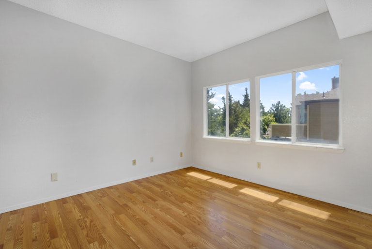 Photo 10 of 17 - 6001 S Yosemite St Unit E205, Greenwood Village, CO 80111