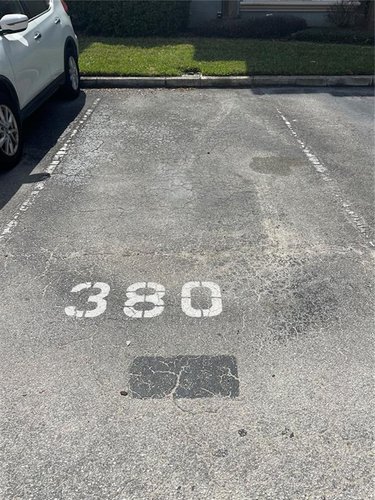 Photo 40 of 44 - 5168 Conroy Rd #25, Orlando, FL 32811