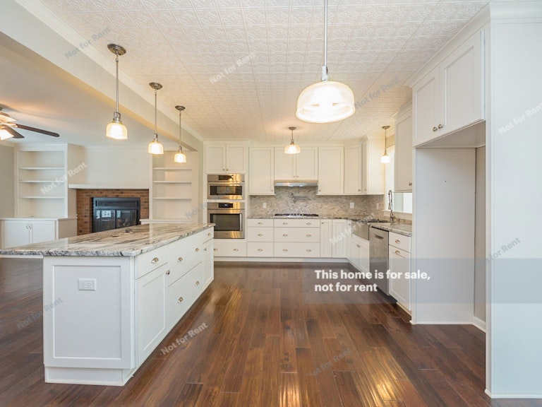 Photo 2 of 27 - 211 Mayodan Dr, Cary, NC 27511
