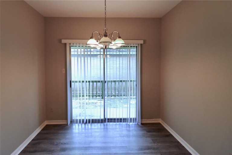 Photo 8 of 30 - 2004 Chelsea Ct, Rosenberg, TX 77471