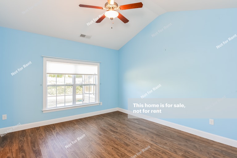 Photo 16 of 25 - 634 Lawson Cypress Ln, Fuquay Varina, NC 27526