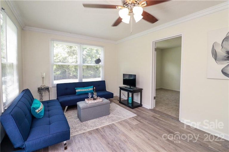 Photo 4 of 16 - 1007 Rainbow Dr, Kannapolis, NC 28081