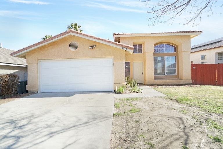 Photo 1 of 17 - 1625 Arroyo Viejo Dr, San Jacinto, CA 92583