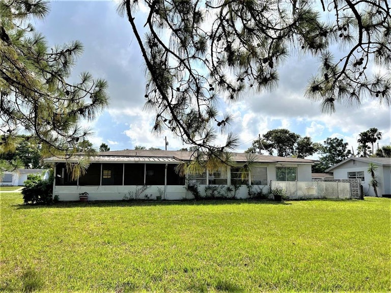 Photo 30 of 41 - 1246 W Wellington Dr, Deltona, FL 32725