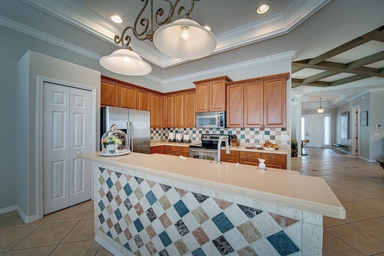 Photo 12 of 55 - 12143 Maple Ridge Dr, Parrish, FL 34219