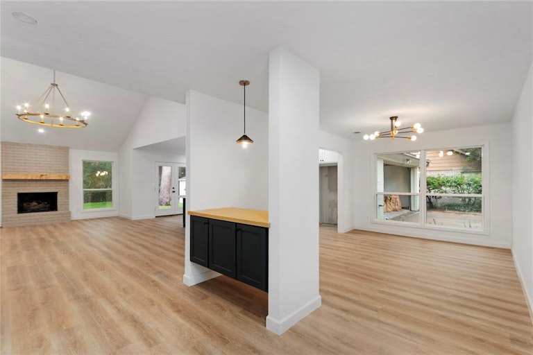 Photo 22 of 48 - 1924 Foxtail Pl, Spring, TX 77380
