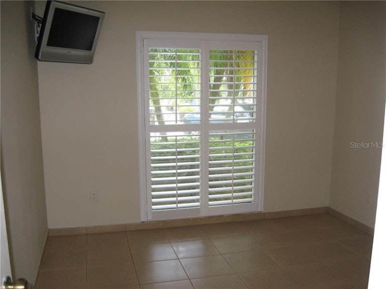 Photo 14 of 25 - 15302 Montreat Way, Tampa, FL 33625