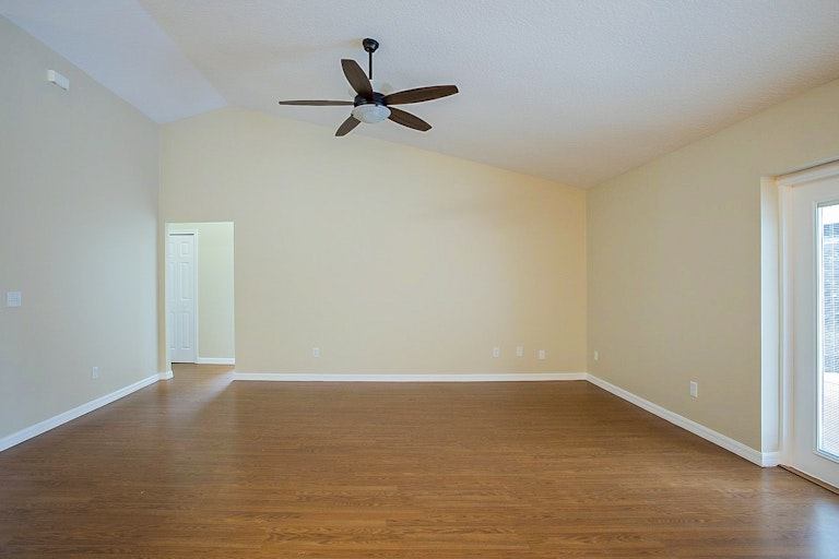 Photo 11 of 23 - 1328 Corsino St, Winter Garden, FL 34787