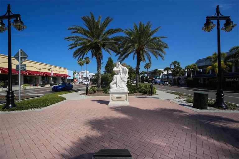 Photo 54 of 63 - 1000 Longboat Club Rd #702, Longboat Key, FL 34228