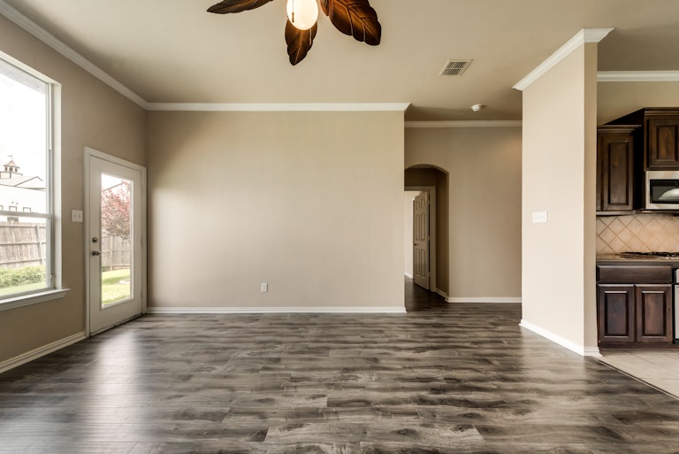 Photo 17 of 30 - 4661 Lance Leaf Dr, Fort Worth, TX 76244