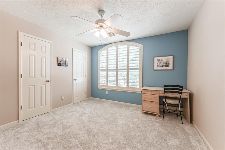 Photo 20 of 26 - 9811 Therrell Dr, Houston, TX 77064
