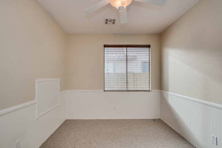 Photo 18 of 23 - 1612 W Kuralt Dr, Anthem, AZ 85086