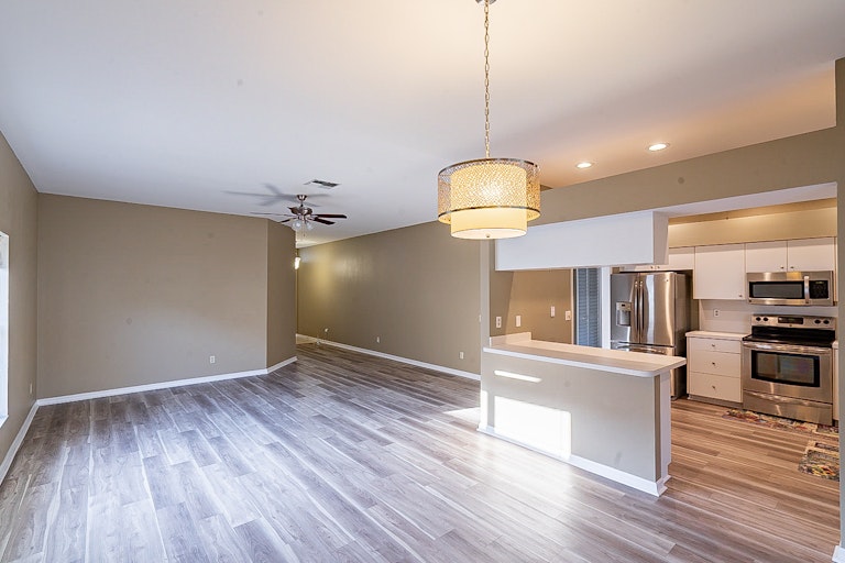 Photo 14 of 27 - 443 Sandestin Dr, Winter Haven, FL 33884