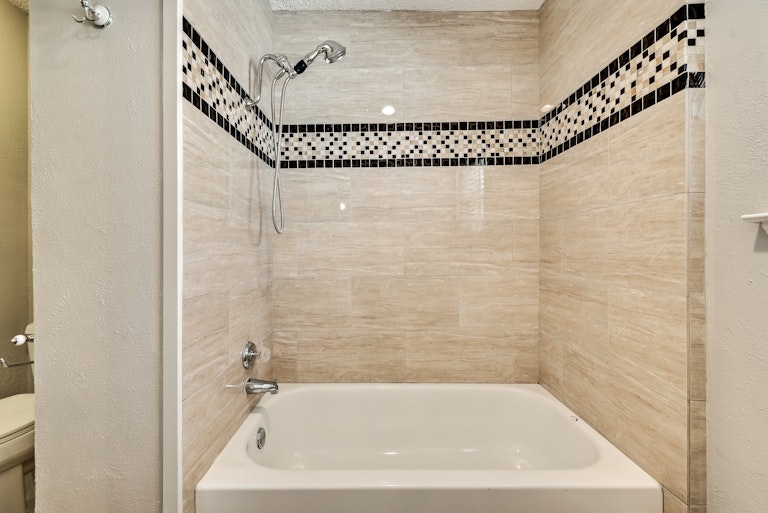 Photo 21 of 30 - 301 Conger Dr, Mesquite, TX 75149
