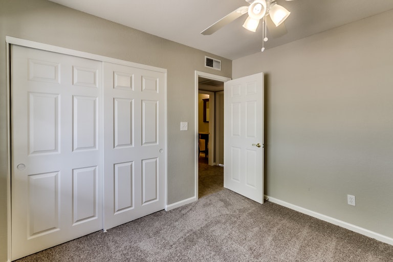 Photo 22 of 25 - 8619 S 14th St, Phoenix, AZ 85042