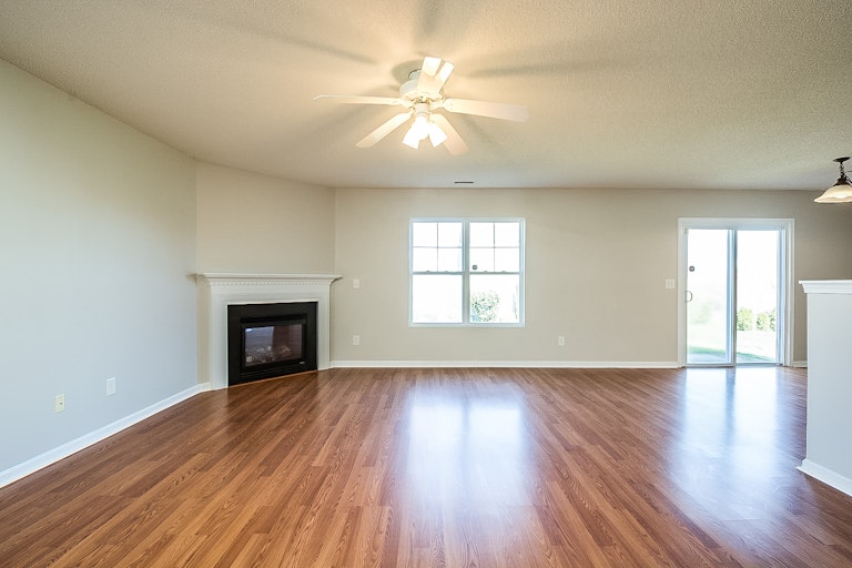 Photo 7 of 19 - 4612 Smarty Jones Dr, Knightdale, NC 27545