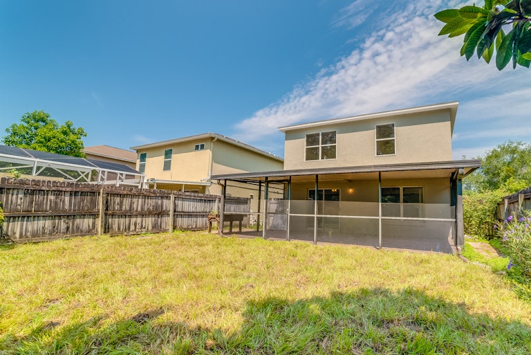 Photo 21 of 23 - 2206 Stone Abbey Blvd, Orlando, FL 32828