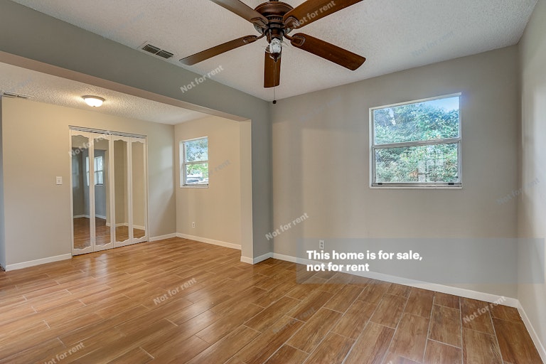 Photo 42 of 44 - 574 Valbon St, Orange Park, FL 32073