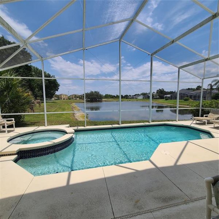 Photo 2 of 20 - 102 Hills Bay Dr, Davenport, FL 33896