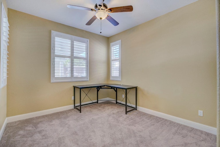 Photo 20 of 35 - 4848 Ammolite Way, Elk Grove, CA 95757