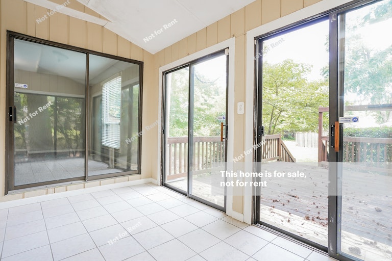Photo 24 of 25 - 457 Pebble Creek Dr, Cary, NC 27511