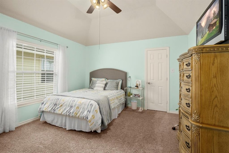 Photo 27 of 31 - 19119 Canyon Vista Ct, Tomball, TX 77377