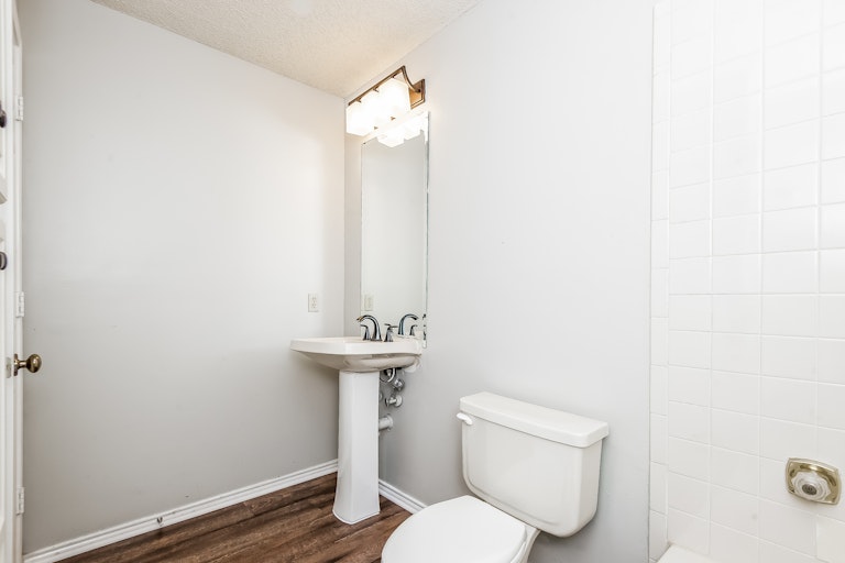 Photo 21 of 25 - 2253 Meadowstone Dr, Carrollton, TX 75006