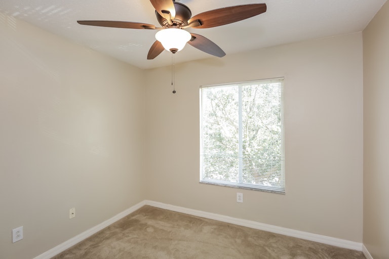 Photo 16 of 25 - 12917 Jessup Watch Pl, Riverview, FL 33579