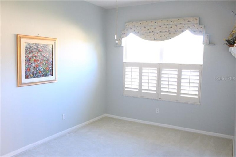 Photo 13 of 19 - 3904 Allamanda Ct, Clermont, FL 34711