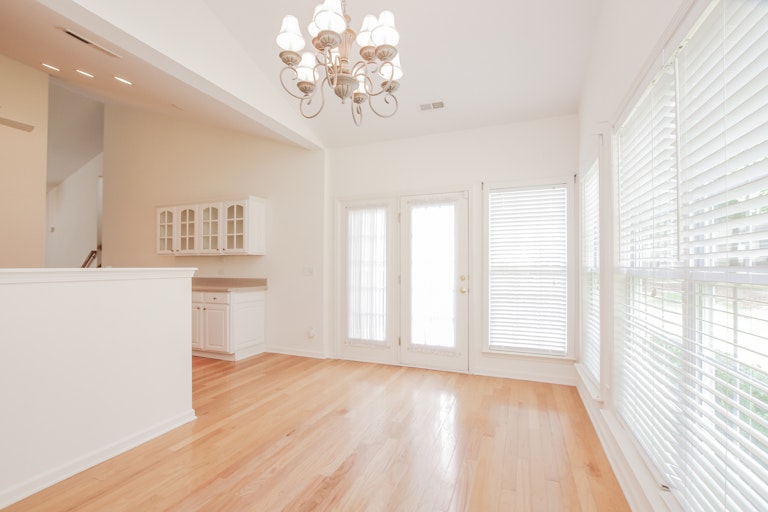 Photo 10 of 25 - 3329 Archdale Dr, Raleigh, NC 27614